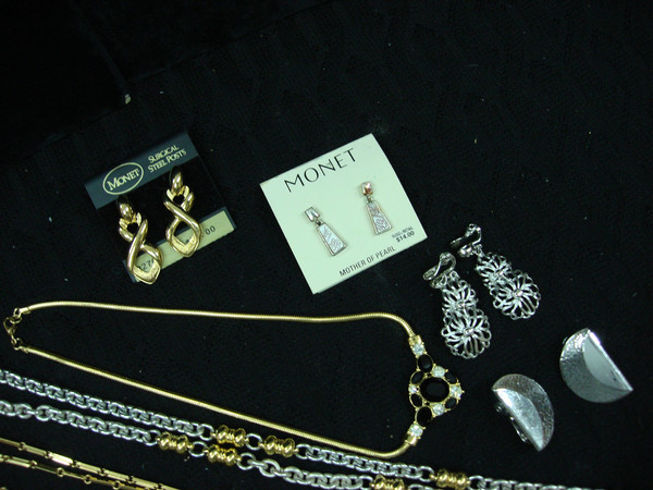 Vintage Monet Jewelry Lot - 14 Pieces! Pins, Necklaces, Earrings & Bracelet