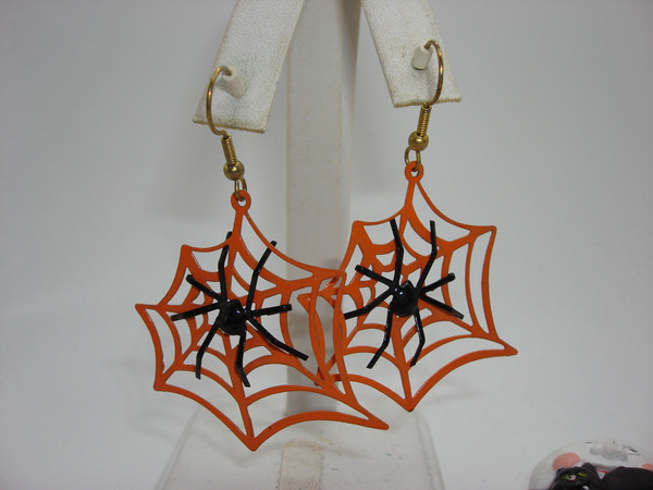 Vintage Halloween Jewelry Set: Bracelet, Pins & Earrings - Witch, Pumpkin & Bat Motifs