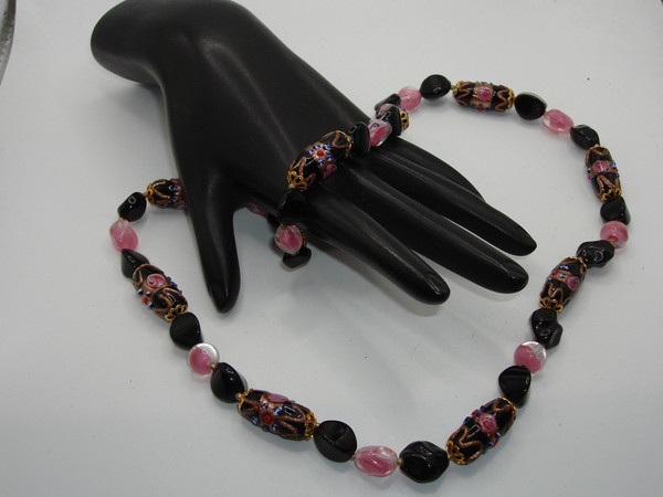 Vintage Italian Murano Glass Bead Necklace - 24