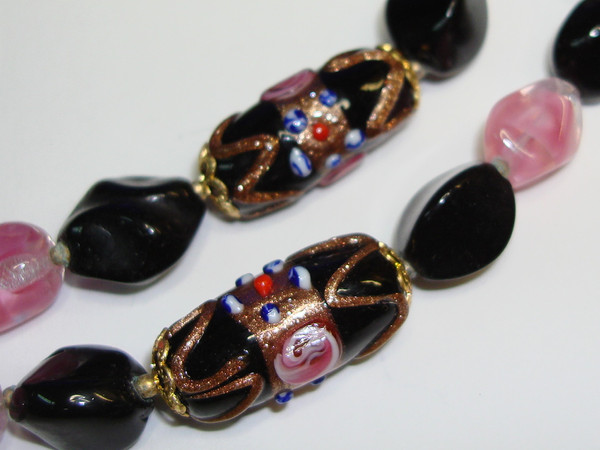 Vintage Italian Murano Glass Bead Necklace - 24
