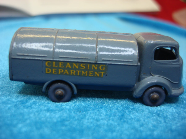 Vintage Lesney Matchbox No. 38A Karrier Refuse Collector - Dark Gray, Excellent Condition