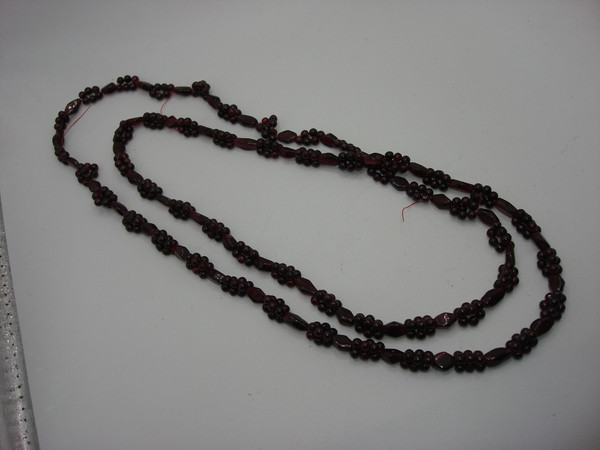 Antique Garnet Bead Necklace | Hand Strung 36