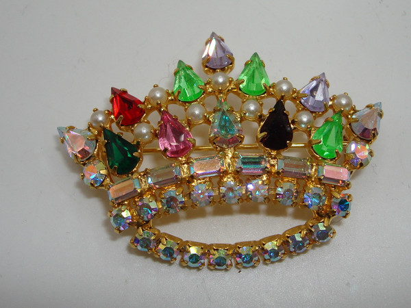 Vintage B. David Rhinestone Crown Brooch Pin | 1970s Gold Tone, Foiled Pearls & Crystals