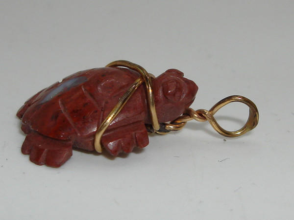 Vintage Red Jasper Turtle Charm - Carved Animal Pendant (1.2g)