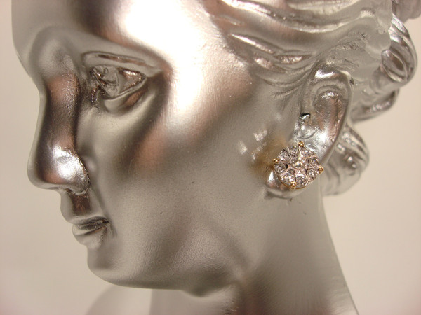 10K Gold Single Stud Diamond Earring - 30pt Brilliant Sparkling SI2