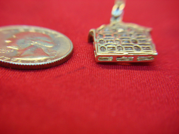 10K Gold Trap House Diamond Pendant - SI2 Diamonds, Pre-Owned, Excellent Condition