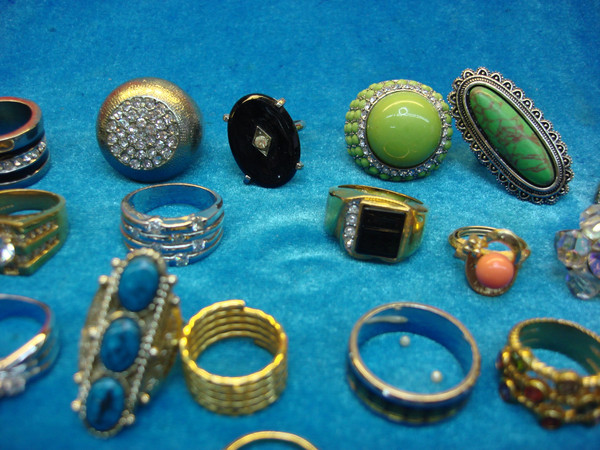 50 Vintage & Modern Estate Rings - Unique Collection Deal! Under $3 Each