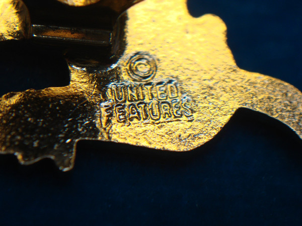 Vintage Snoopy Skiing Cufflinks (Set of 3) - Authentic United Features