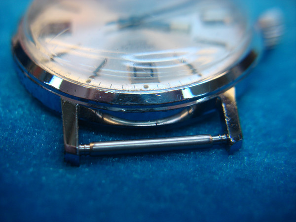 Vintage Bulova Caravel N4 Stem-Wind Wristwatch - Classic Design, Running Well