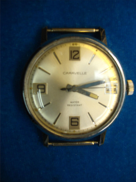 Vintage Bulova Caravel N4 Stem-Wind Wristwatch - Classic Design, Running Well