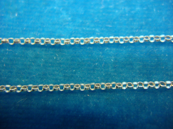 Sterling Silver'R' Initial Necklace with Cubic Zirconia - 18 Inch Chain