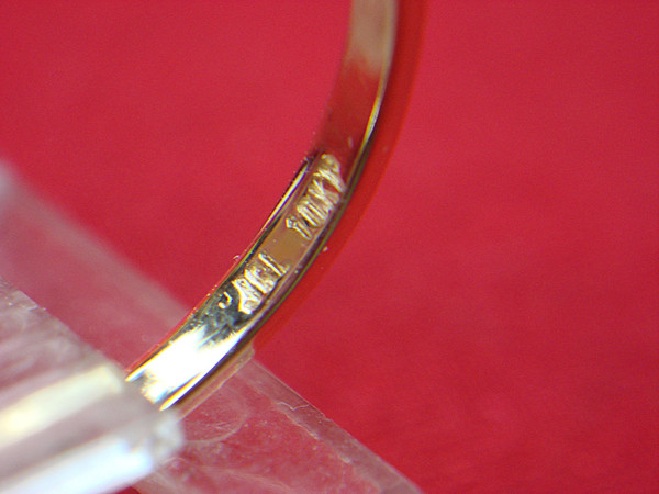 10K Yellow Gold Sapphire & Diamond Ring - Size 6 1/2, Pear-Shaped Sapphire, Excellent Condition