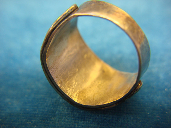 Vintage Sterling Silver Turquoise Ring - Size 9 - Early Piece (7.4g)