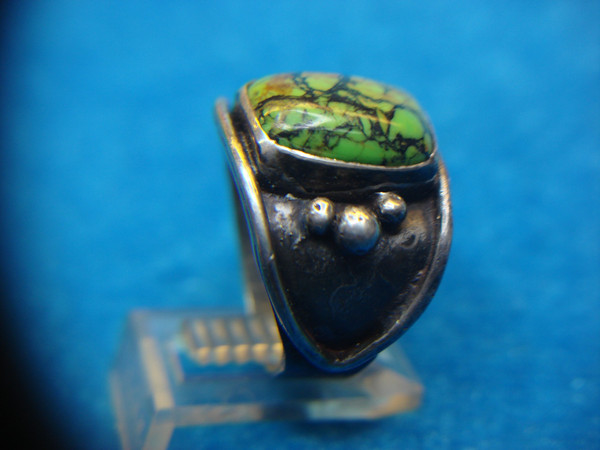 Vintage Sterling Silver Turquoise Ring - Size 9 - Early Piece (7.4g)