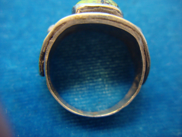 Vintage Sterling Silver Turquoise Ring - Size 9 - Early Piece (7.4g)