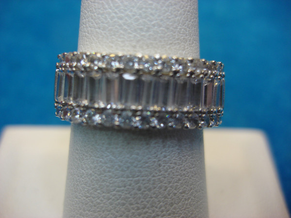 Elegant Sterling Silver Cocktail Ring Size 8 - Unique Design