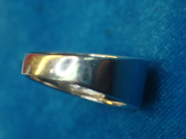 Sterling Silver Ring with Purple Stones & Sparkling Marcasites (Size 6 3/4)