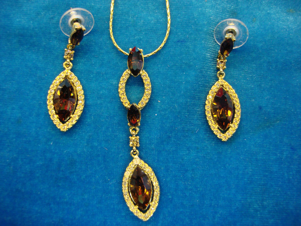 Brown Marquise Cut Stone Necklace & Earring Set - Vintage Elegant Jewelry