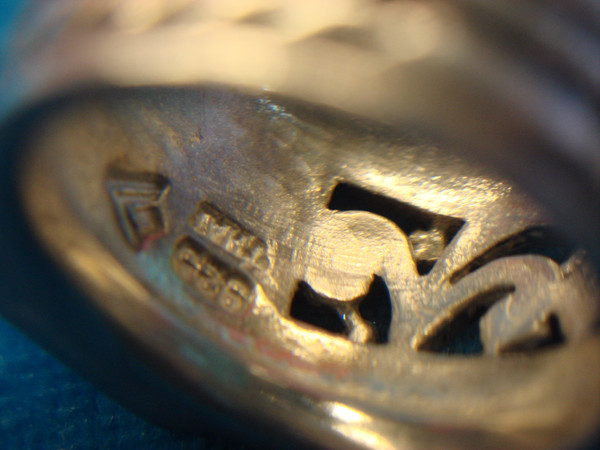 Vintage Silpada Sterling Silver Ring w/ Black Stone & Pierced Design - Size 6.25