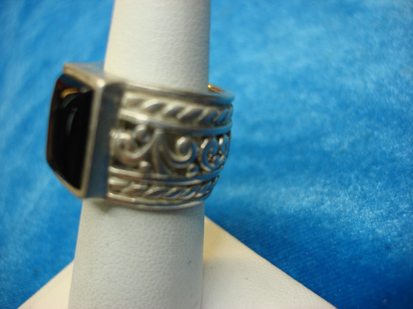 Vintage Silpada Sterling Silver Ring w/ Black Stone & Pierced Design - Size 6.25
