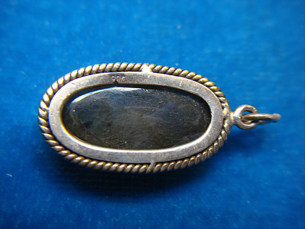 Sterling Silver Labradorite Pendant - Oval Iridescent Stone, Pre-Owned Excellent Condition