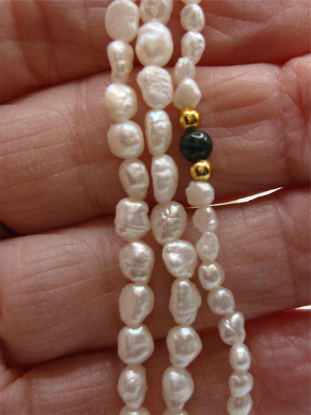 Vintage Freshwater Pearl Choker & Bracelet Set with Jadeite Beads - Gold Tone