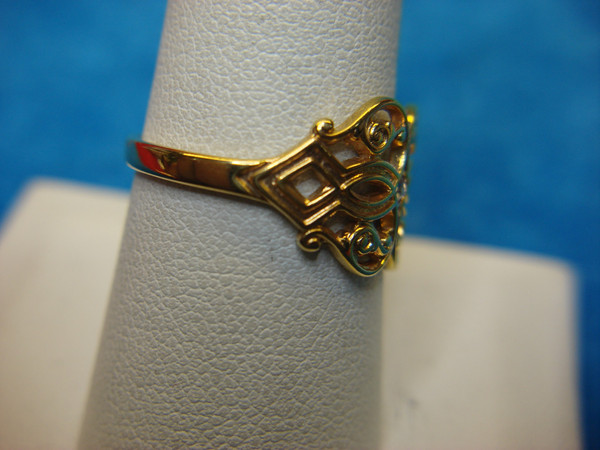 Vintage 1970s Avon Gold Tone Ring - Size 9, Excellent Condition