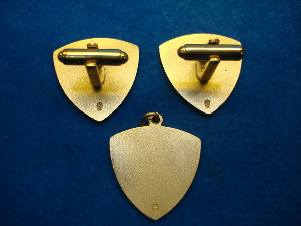 Vintage Inauguration Cufflinks & Pendant Set - Gold-Tone, Excellent Condition