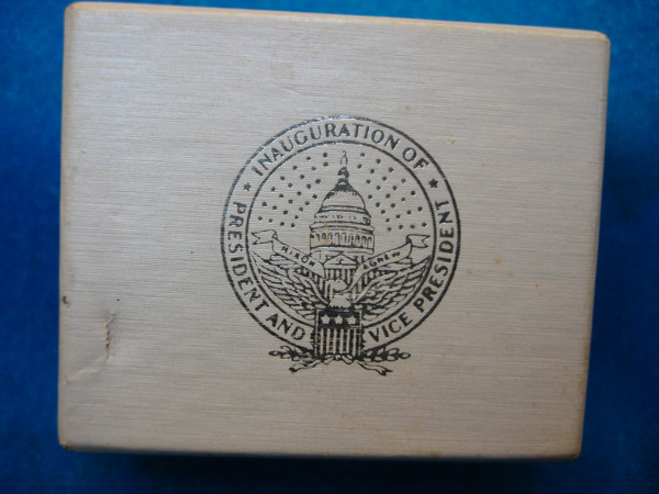 Vintage Inauguration Cufflinks & Pendant Set - Gold-Tone, Excellent Condition