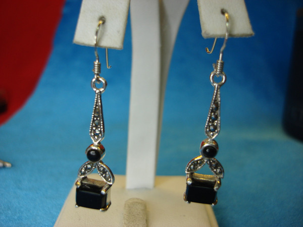 Sterling Silver Onyx & Marcasite Dangle Earrings - Pre-Owned Elegance