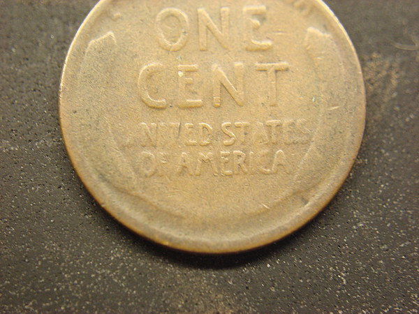 1922-D Lincoln Cent - Weak Reverse, Semi-Key Date, Natural Coin (Good Details)