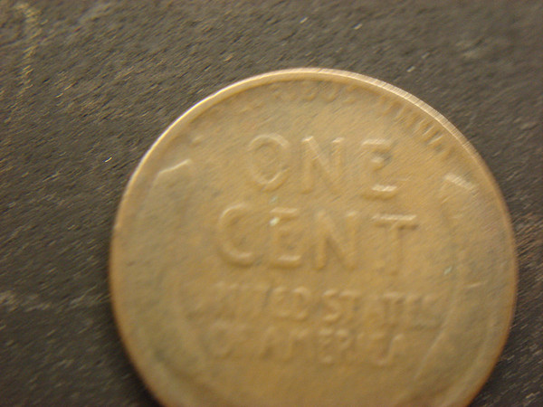 1922-D Lincoln Cent - Weak Reverse, Semi-Key Date, Natural Coin (Good Details)