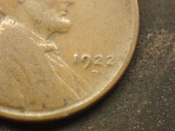 1922-D Lincoln Cent - Weak Reverse, Semi-Key Date, Natural Coin (Good Details)