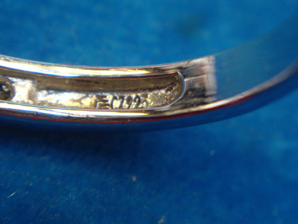 Sparkling Cubic Zirconia Sterling Silver Ring (Size 8) - Pre-Owned