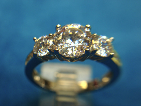 Sparkling Cubic Zirconia Sterling Silver Ring (Size 8) - Pre-Owned