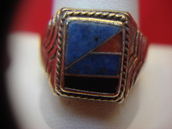 Vintage Native American Sterling Silver Ring with Lapis, Onyx & Coral Inlay (Size 12)