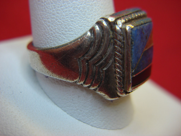 Vintage Native American Sterling Silver Ring with Lapis, Onyx & Coral Inlay (Size 12)