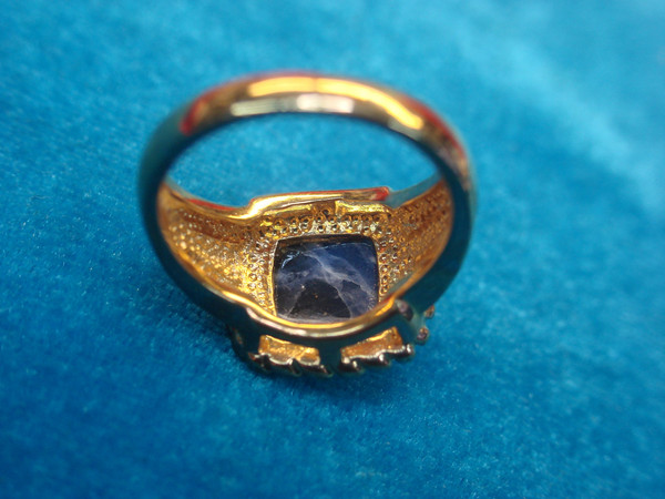 Stunning Gold Vermeil & Sodalite Ring (Size 8.5) - Like New