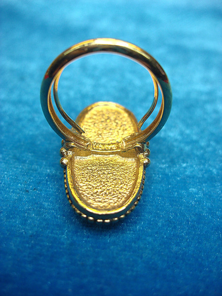 Vintage Avon Shimmering Sands Ring - Retired 70s Design, Adjustable Size 6-7.5