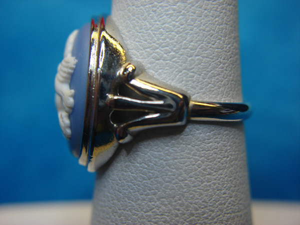 Vintage 1980s Avon Cameo Dove Ring - Silver Tone, Size 5 1/2 (Excellent Condition)