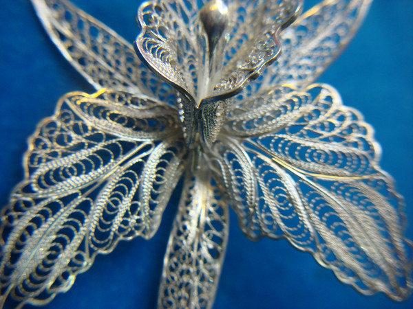 Vintage .800 Silver Filigree Orchid Pin Brooch - Authentic & Excellent Condition