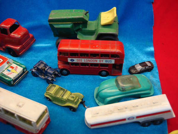 Vintage Die Cast & Tin Vehicles Lot - Parts, Restoration Projects & More