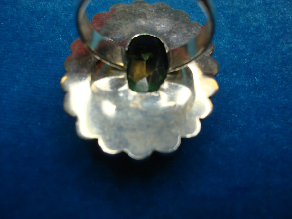 Extra Large Sterling Silver Peridot Ring (Size 8.5) - Vintage, Pre-Owned