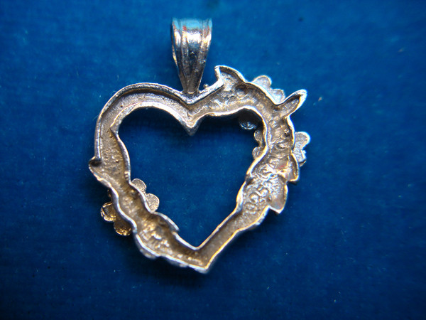 Sterling Silver Floral Heart Pendant - Elegant Pre-Owned Design