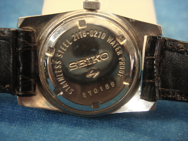 Vintage Seiko Women's Wristwatch - 17 Jewels, Stainless Steel Case & Black Alligator Band