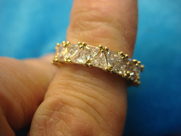 Stunning Trillion Cut CZ Ring - Size 8 - Brand New Sparkle!