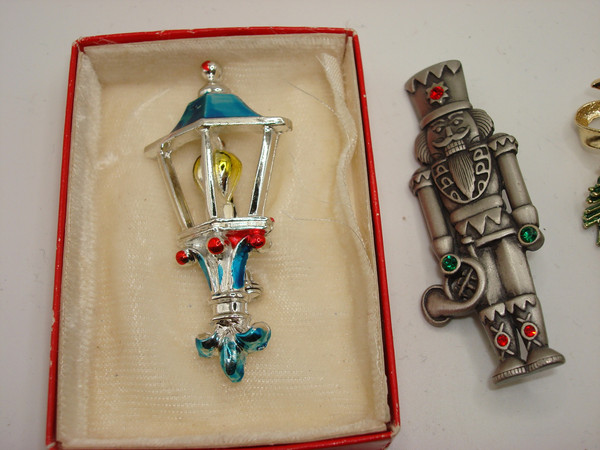 Vintage Christmas Pins & Earrings Set (8 Pieces) - Lantern, Tin Soldier, Snowman & More
