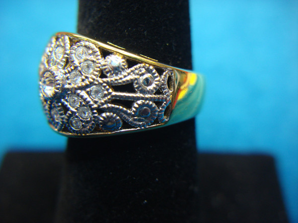 Vintage Avon Gold Tone Filigree Ring with Brilliants - Size 7