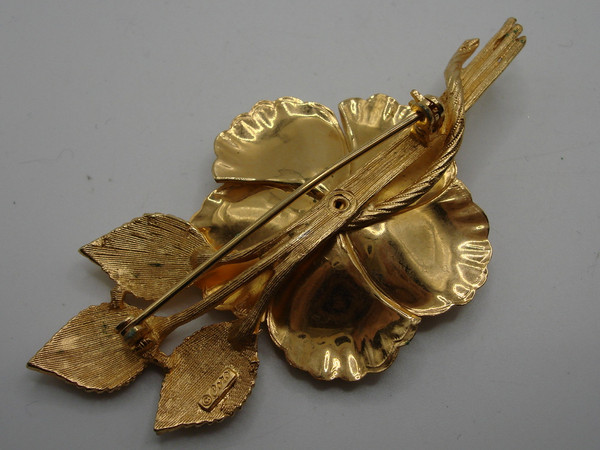 Vintage Coro Gold Tone Floral Brooch Pin - Estate Find, Near Mint Condition