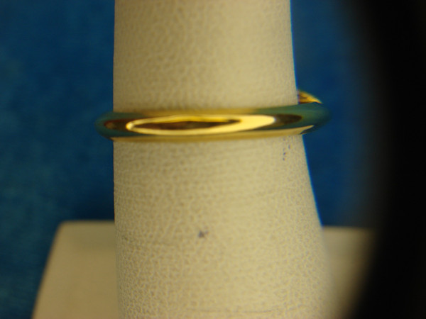 Avon Gold-Tone Fashion Ring with Sparkling Brilliants - Adjustable Size 5-7